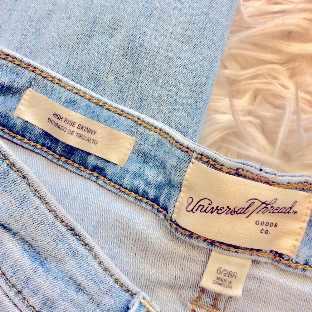 Universal Thread High Rise Skinny Jeans - Picture 4 of 7